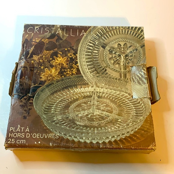 Cristallia Glass Relish Plate 3 Dividers Approximately 10 Inches Used - Picture 5 of 8